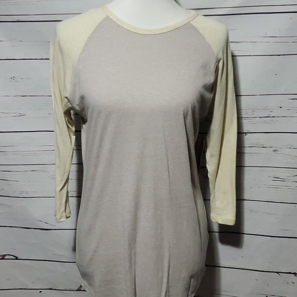 NWT LuLaRoe Randy Baseball T Shirt
